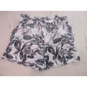 C & C California shorts Med Black & White Floral Fern With‎ Pockets 100% Lyocell